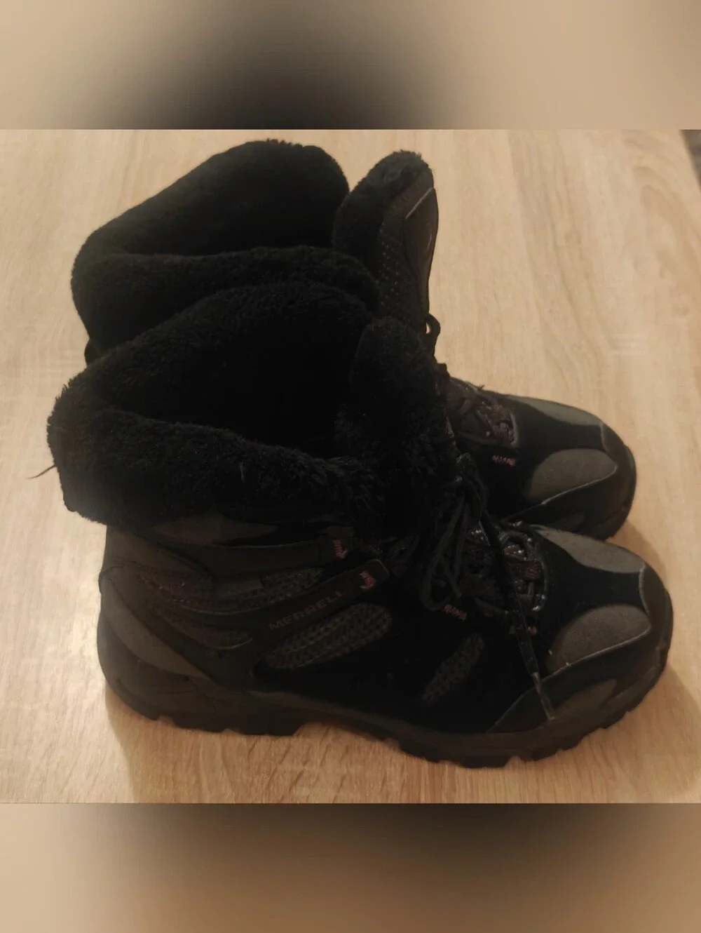 Merrell Waterproof Hiking Boots Black Purple High Top Women’s 7.5 Air Cushion